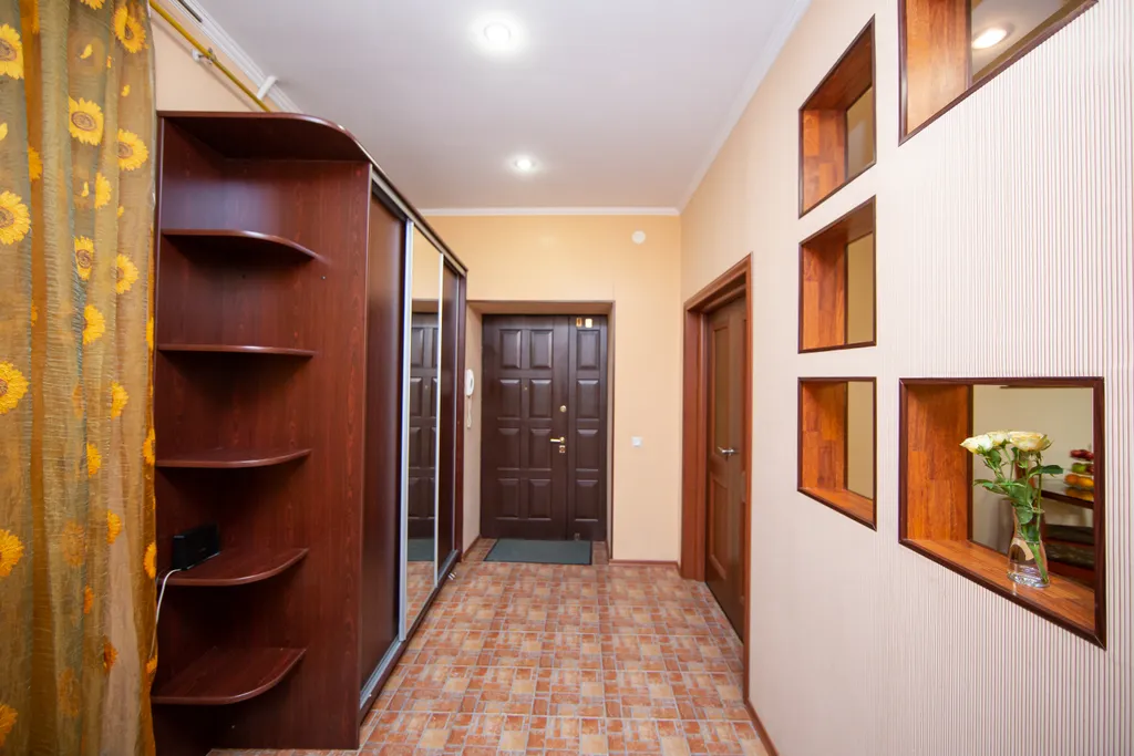 4BR Apartment next to St Isaak Cathedral