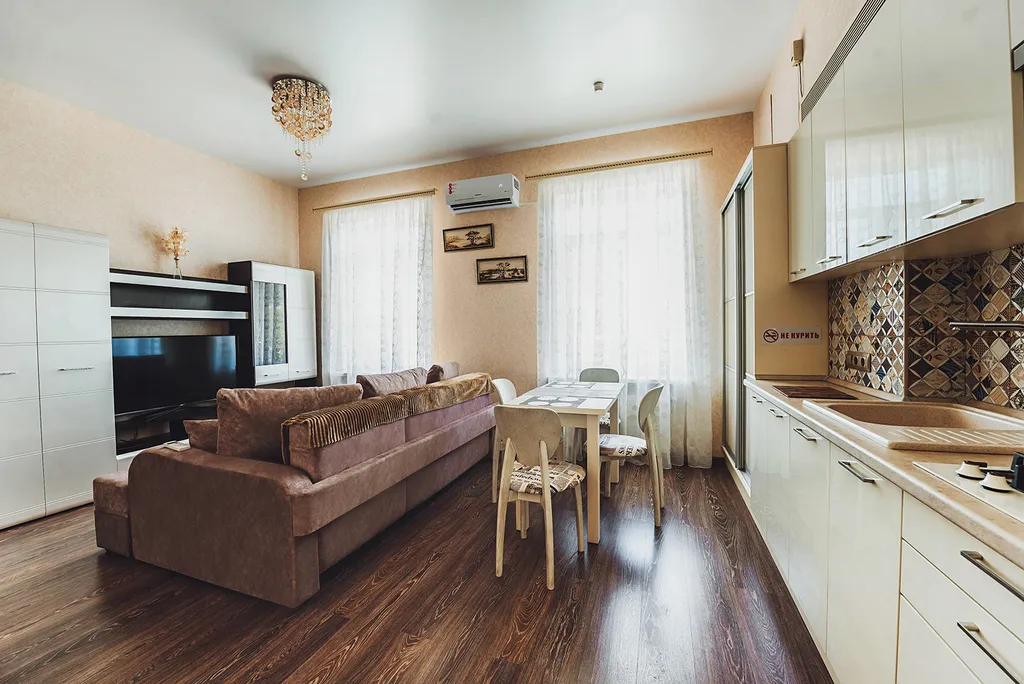 2 ком. квартира с дизайнерским ремонтом