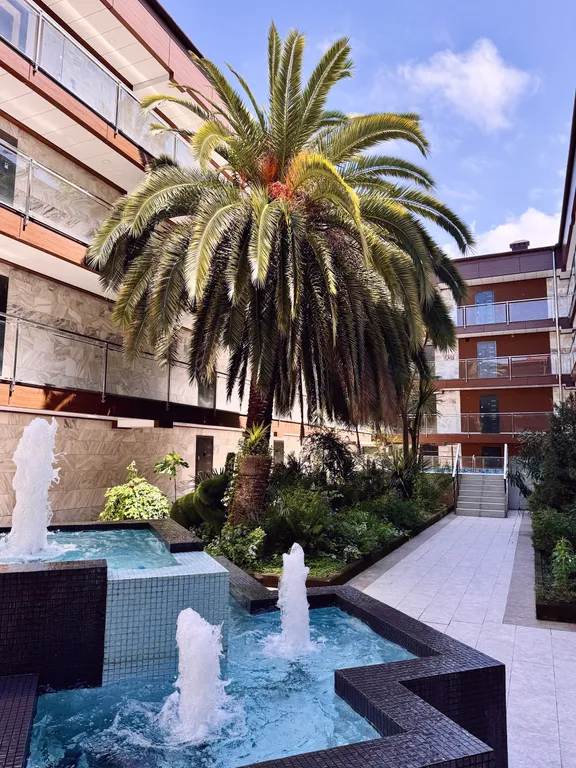 Квартира Квартира в ЖК Бизнес класса с бассейном, парковой и в 3 минутах от моря — Адлер