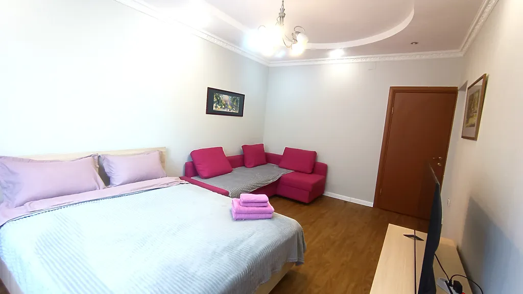 Уютная квартира недалеко от метро Алатау и по. Абая