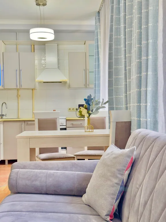 Квартира Open line abay, 2 комнаты в центре алматы — Алматы