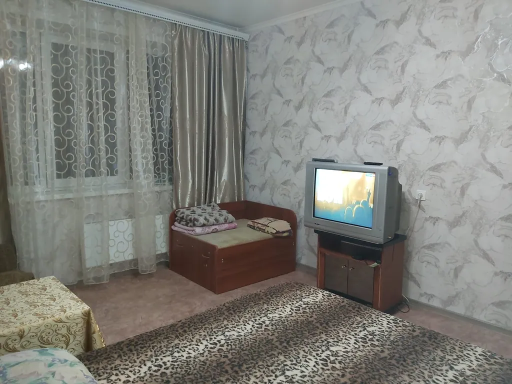 Уютная квартира  ЖК Семилукская -Краснодонская