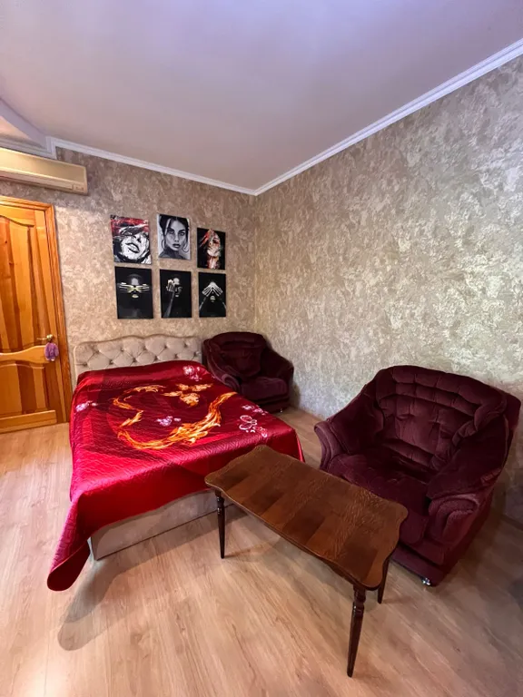 "Комфорт"с деревянной террасой