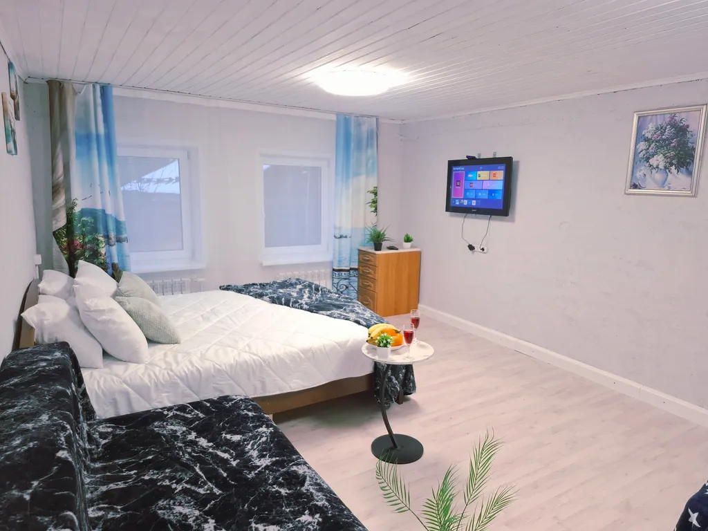 Квартира евро 2-комнатная расположена в части жилого деревенского дом