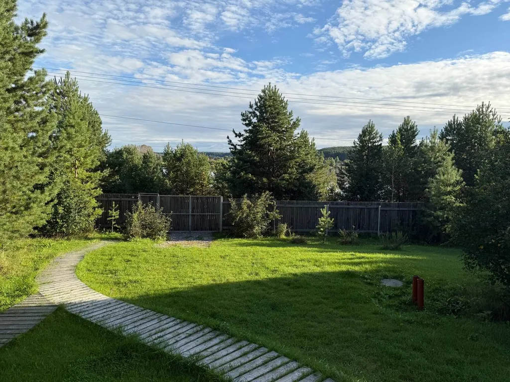 Домик с баней и купелью на дровах на участке 20 соток