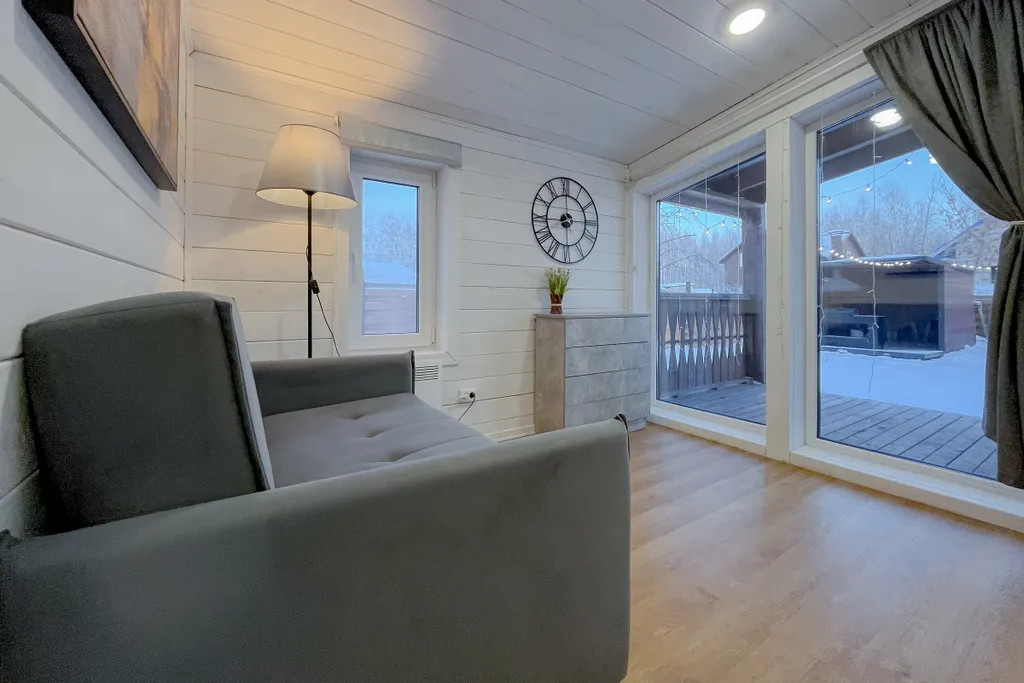 Скандинавский уютный домик с баней Око в черте города