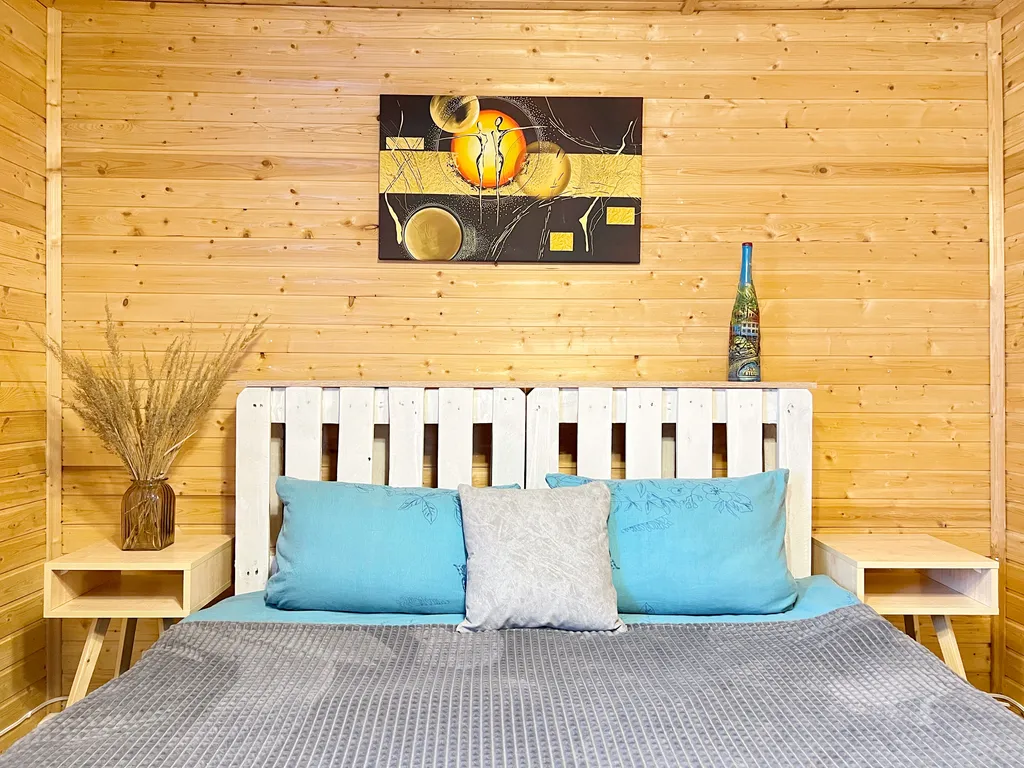 Коттедж Уединенный теплый дом без соседей с сауной, джакузи и бассейном — Луховицы