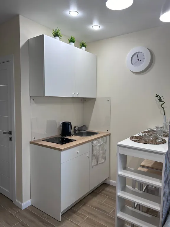 Южный персик с балконом