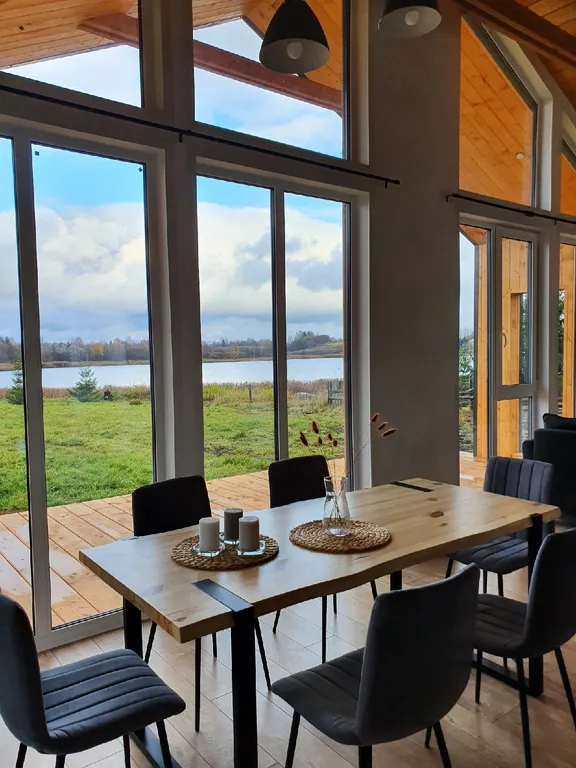 Барнхаус у озера