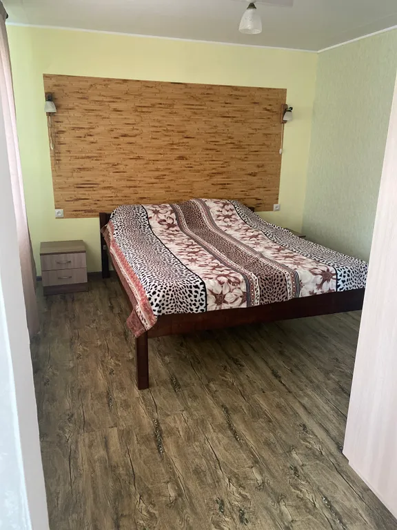 Коттедж Уютный домик со своей кухней и всеми удобствами — Феодосия