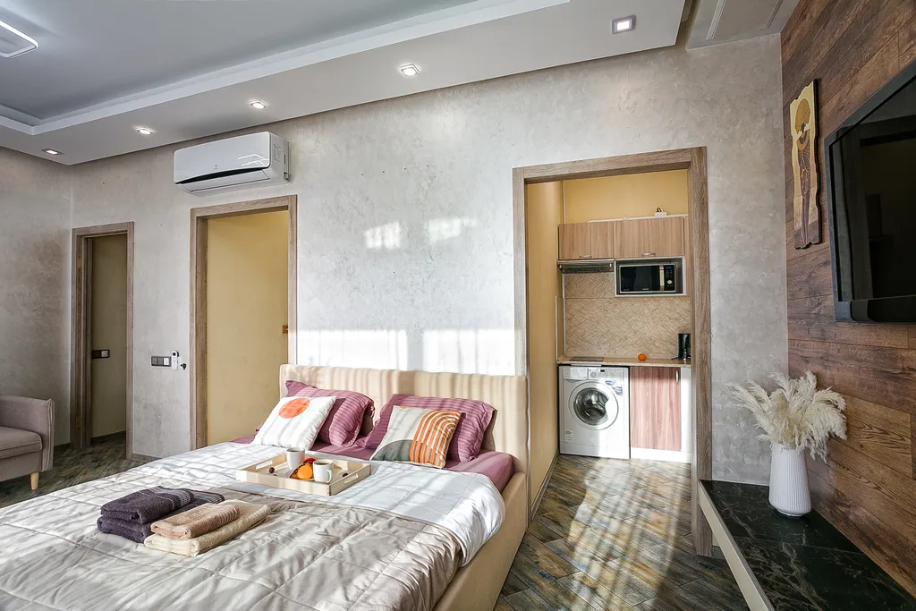 Студия терраса вид на горы и частично на море в приморском парке