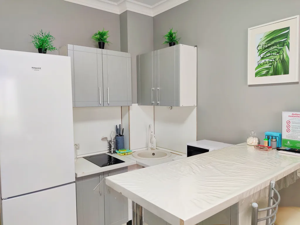 Красивая квартира-студия недалеко от ТРЦ Аура