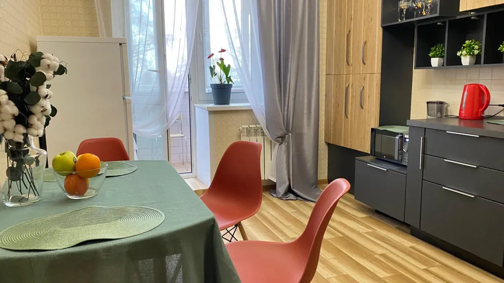 Просторная квартира, 500 метров пешком до главной площади, ждем