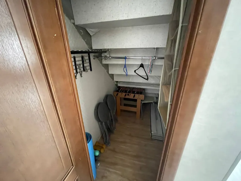 Уютный двухэтажный дом в черте города для отдыха и работы