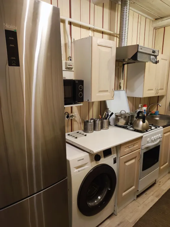 Дом для 15 человек и 10 автомобилей