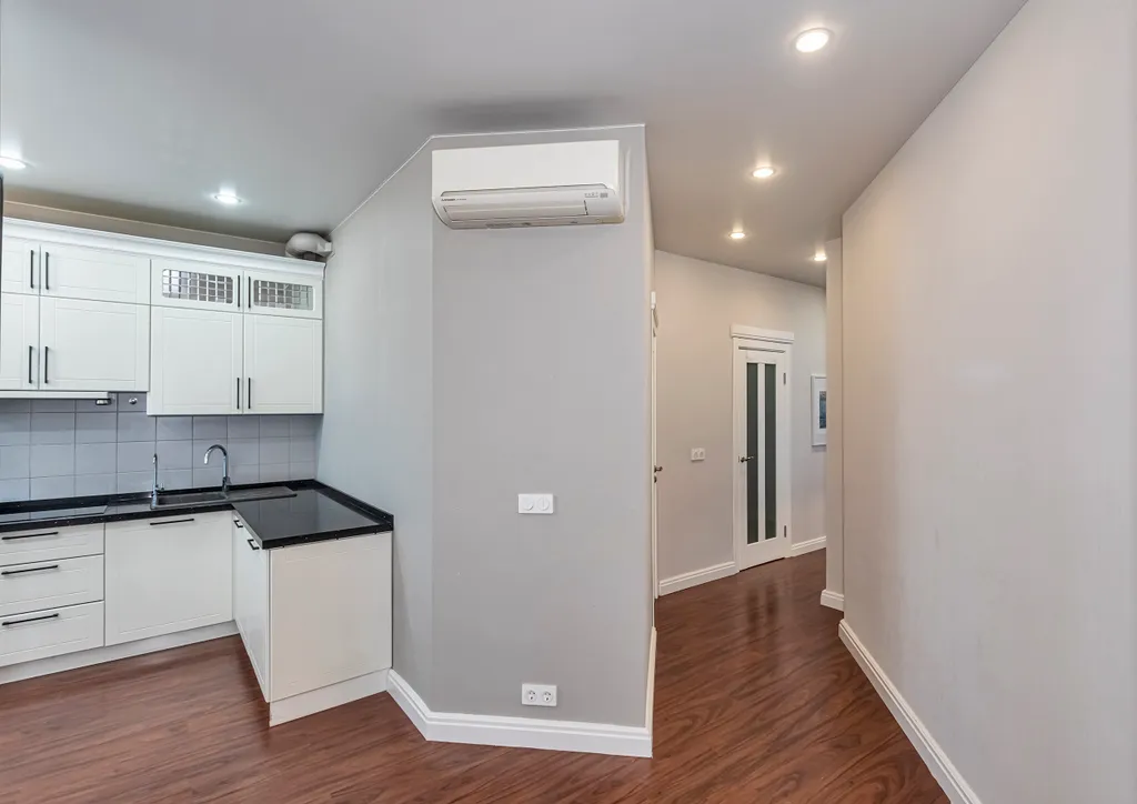 Большая квартира с видом на море