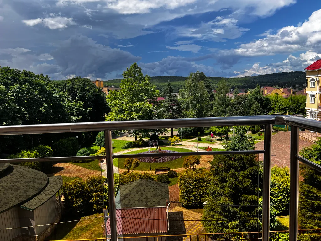 Квартира 3-х комнатная квартира в санаторном парке Горячего ключа — Горячий Ключ