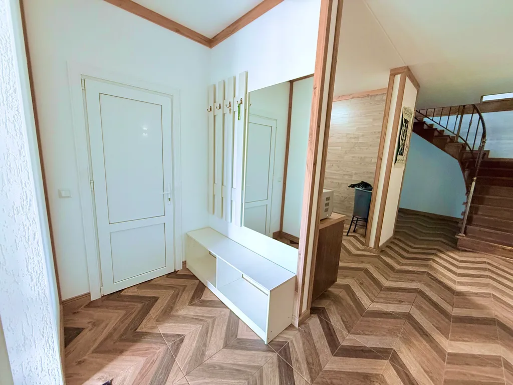 Коттедж дом с бассейном у берега Каспийского моря