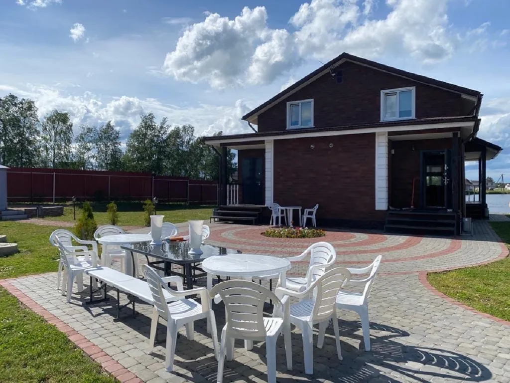 Дом на озере с сауной