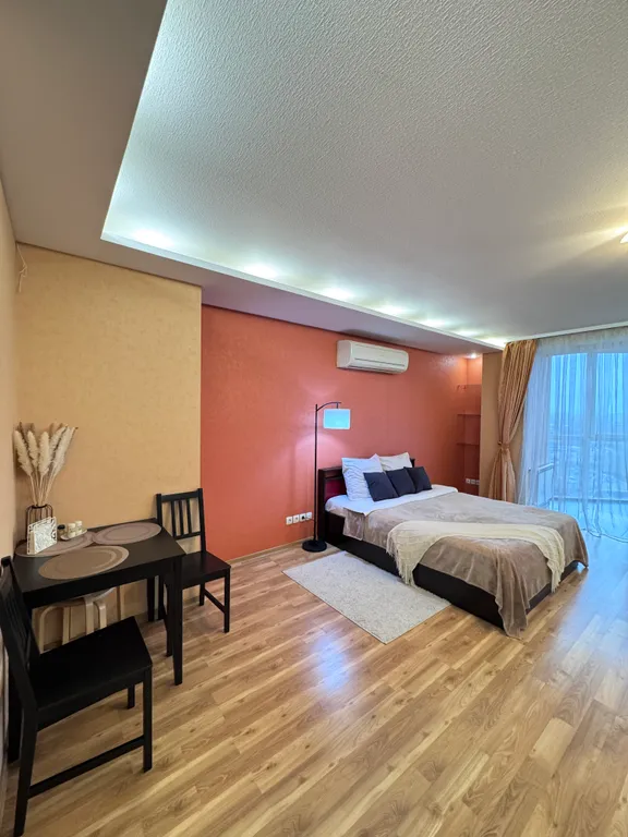 Уютная квартира у Столицы с панорамным видом на город