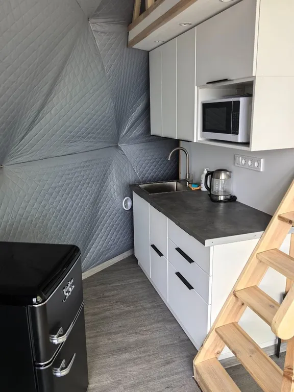 Купольный дом Атлантика с террасой и видом на озеро