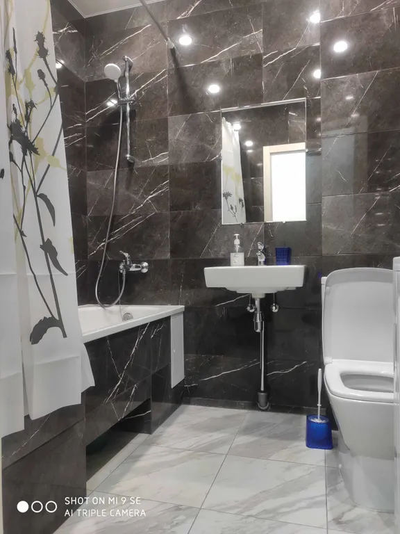 Лайнер с видом на Залив