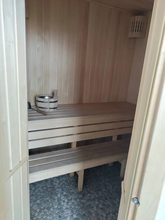 Новый дом с дизайнерским ремонтом