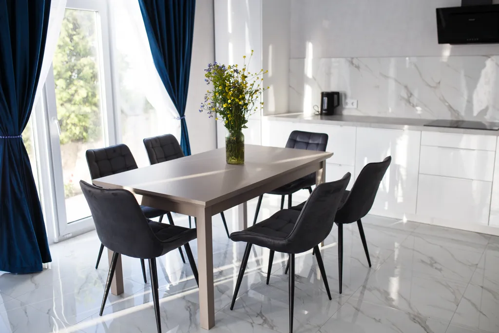 Дом на вершине с видом на море и горы