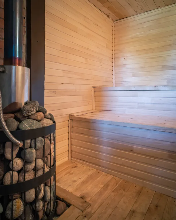 Дом у родника