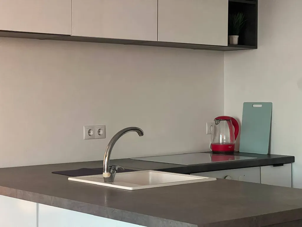 Студия на 15 этаже с современным ремонтом и потрясающим видом на город