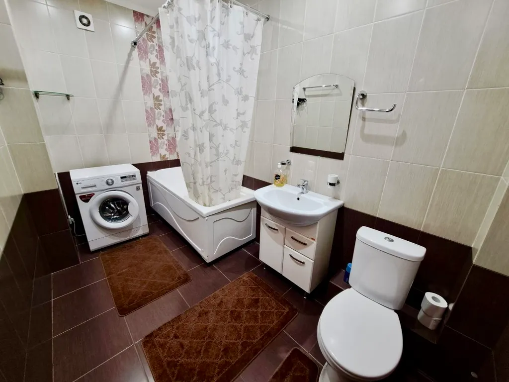 Квартира 1комнатная квартира рядом с авапарком — Тюмень