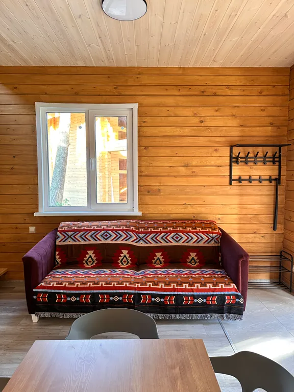 Новый круглогодичный коттедж из бруса на берегу Катуни