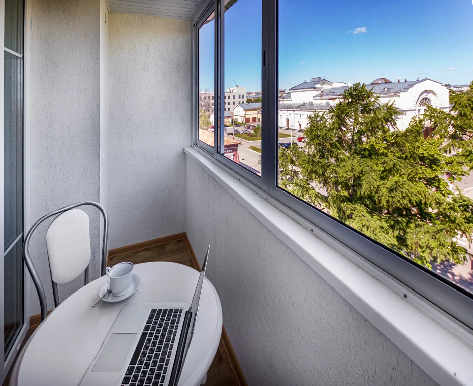 Квартира с видом на Вознесенский собор и площадь Победы