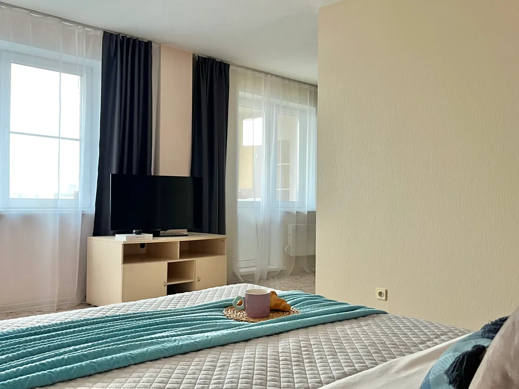 Квартира Уютная, просторная, светлая однокомнатная квартира — Красноярск