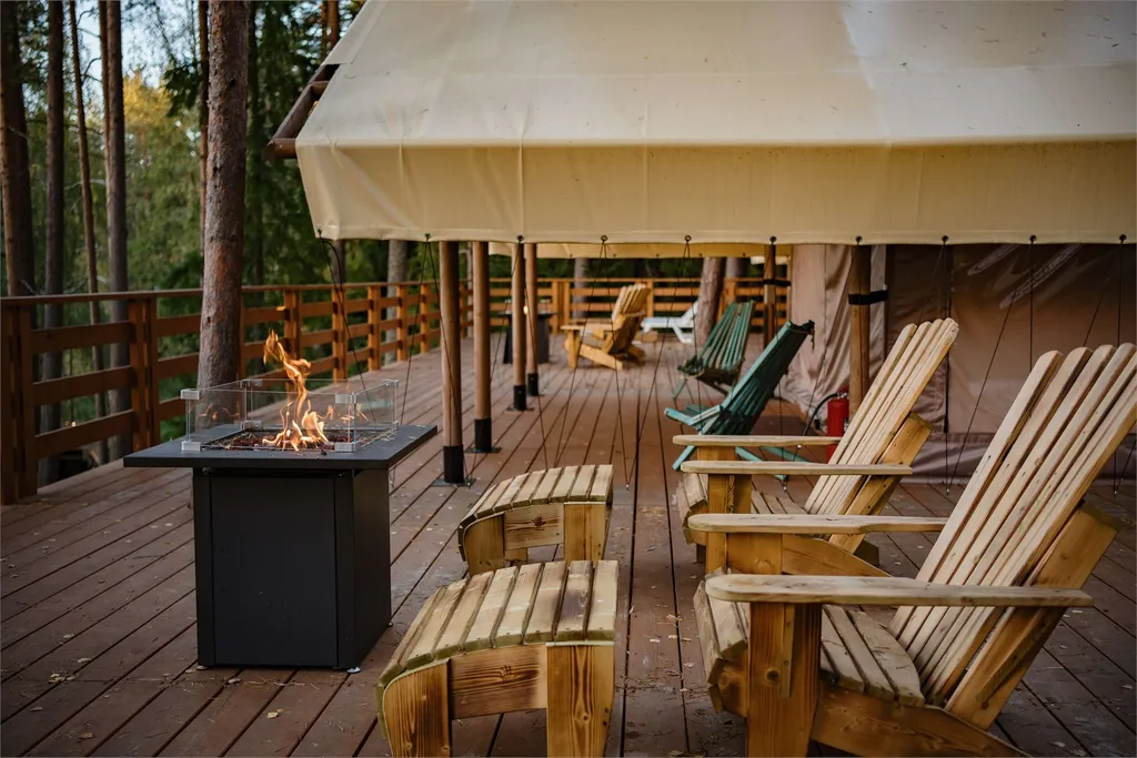 Лодж на холме с горячей купелью