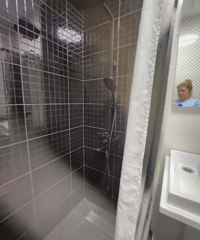 Большой дом с видом на гору