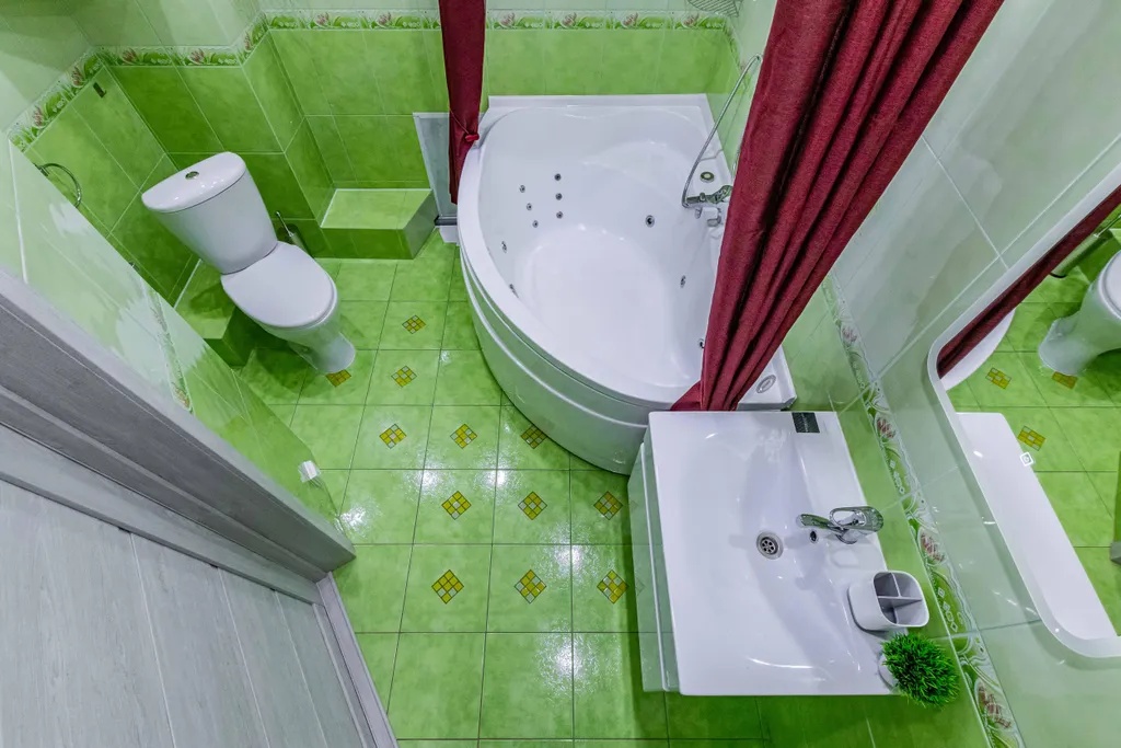 Уютная двухуровневая квартира с джакузи и аэрохоккем