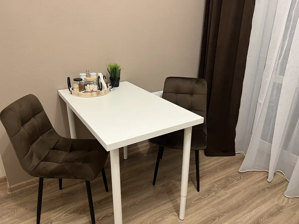 Апартаменты возле ТРЦ Тау