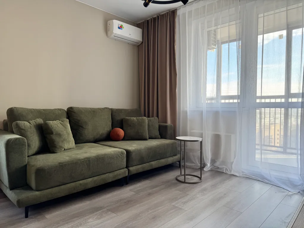 Стильная квартира рядом с ТРЦ Планета