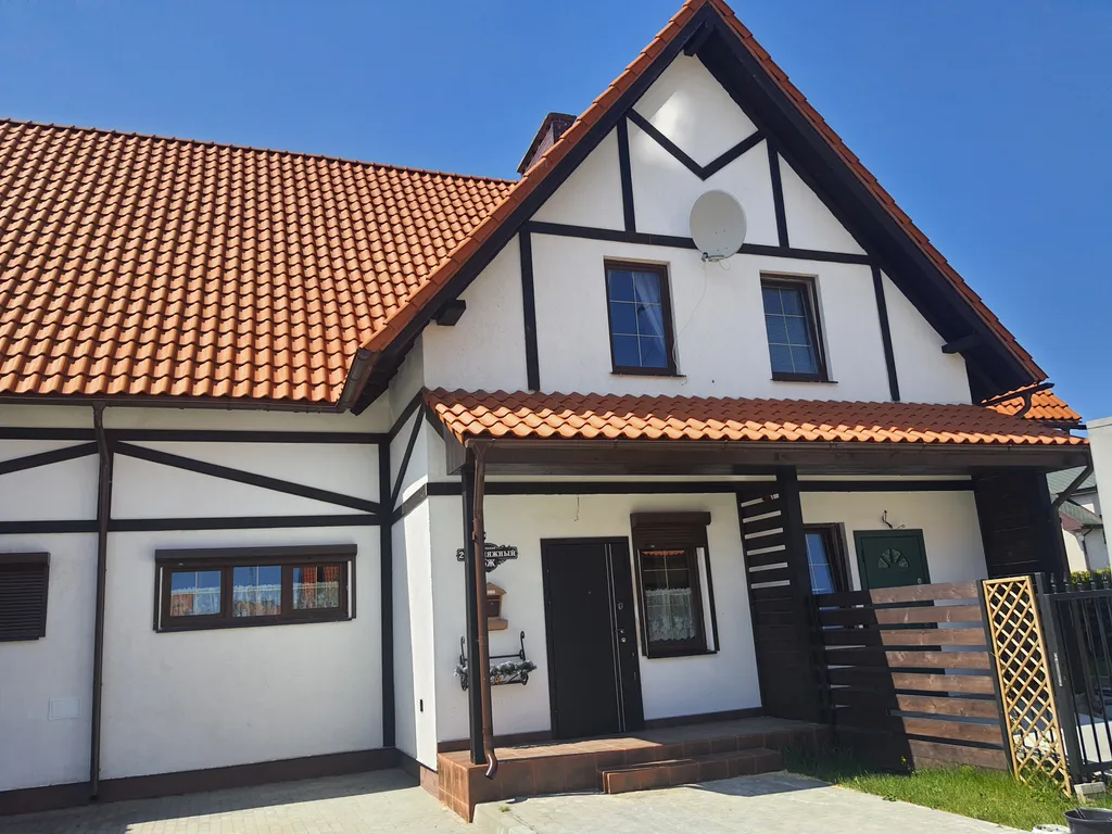 Коттедж Таунхаус рядом с морем — аренда посуточно в Заостровье