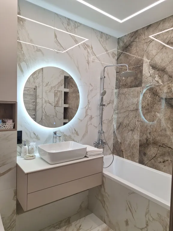 Современная двухкомнатная квартира (евротрешка) в центре города