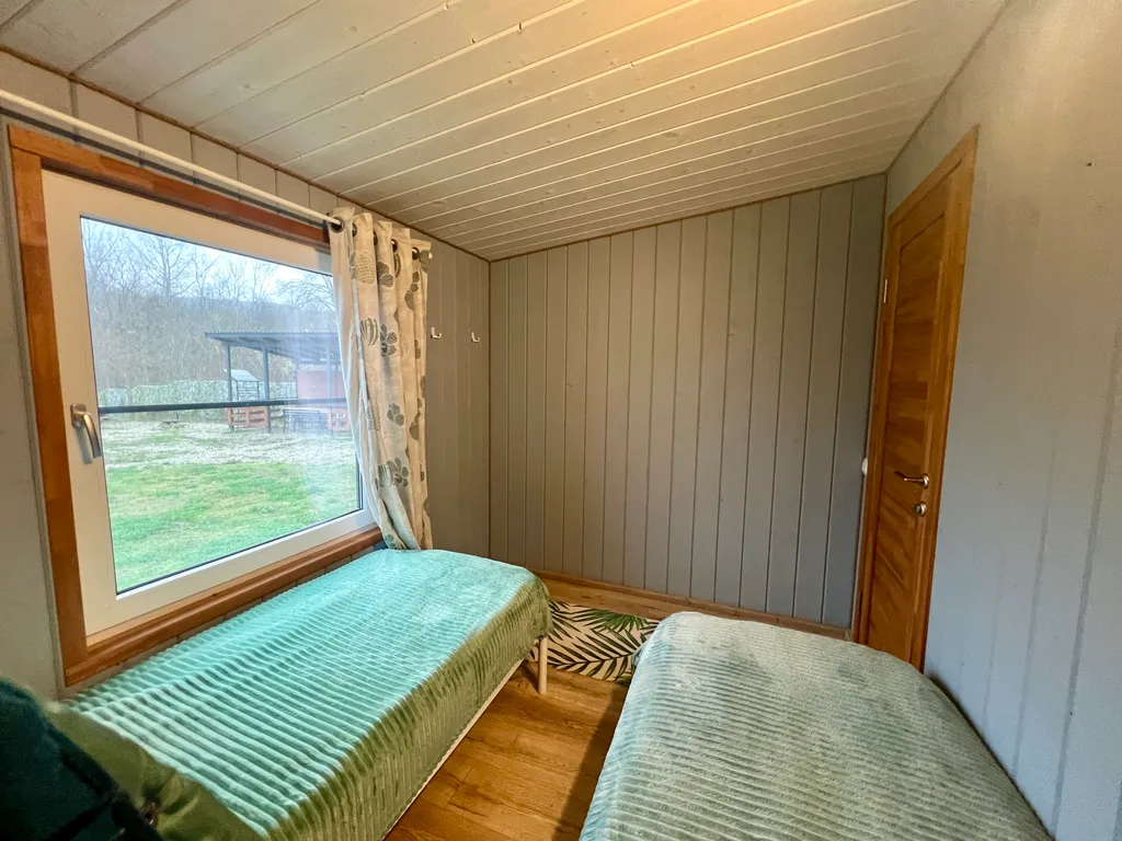 Коттедж НОРДЛИ+БРИМЭНС. Пространство для компании: два дома в лесу у реки — Горячий Ключ