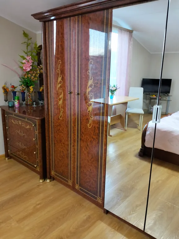 Уютный дом с цветами, видом на горы, мангалом