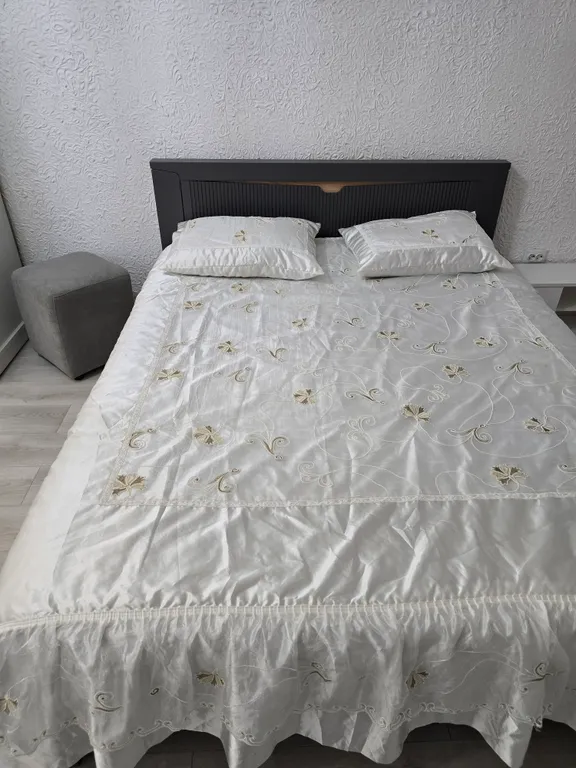 Уютная квартира-студия в новостройке в самом центре города