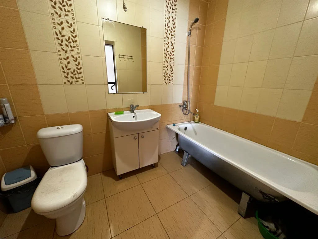 Коттедж 2 этажа в уединенном месте Бреста с парковкой во дворе