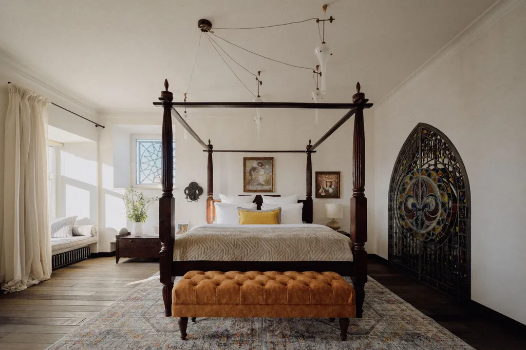 Уникальные апартаменты недалеко от Исаакиевского собора