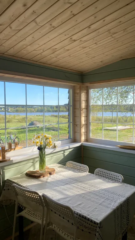 Дом с видом на озеро без соседей