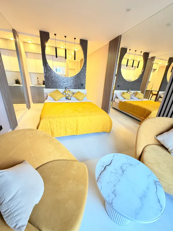 Квартира с видом на озеро