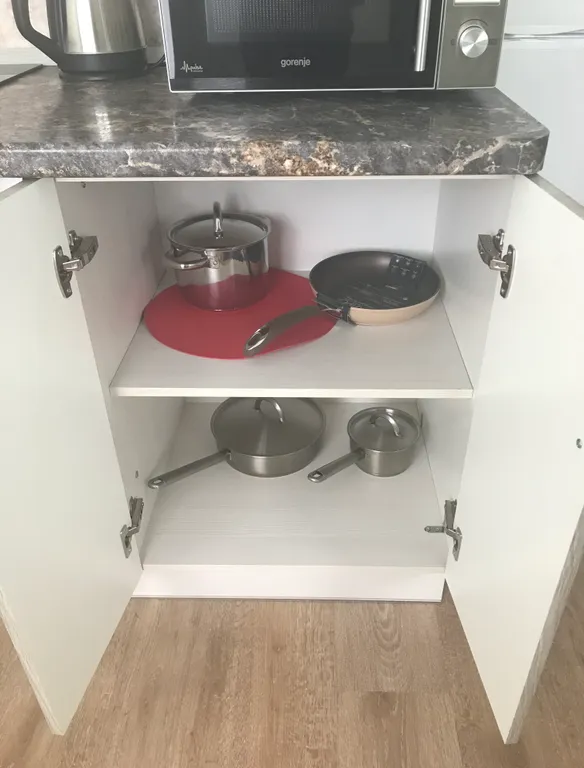 Студия у парка, у Меги