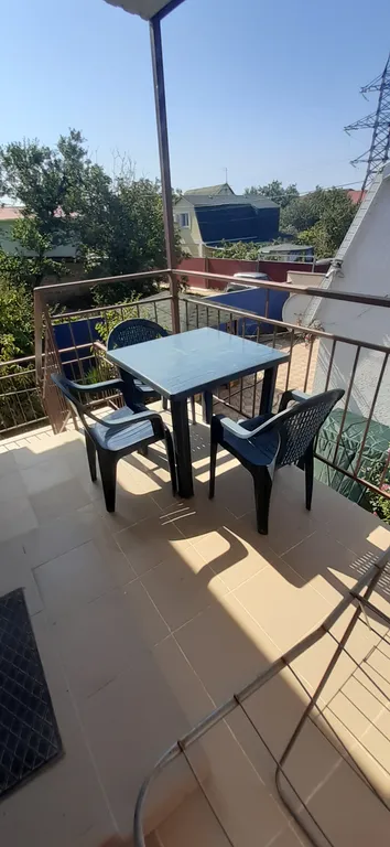 Уютный современный дом около моря